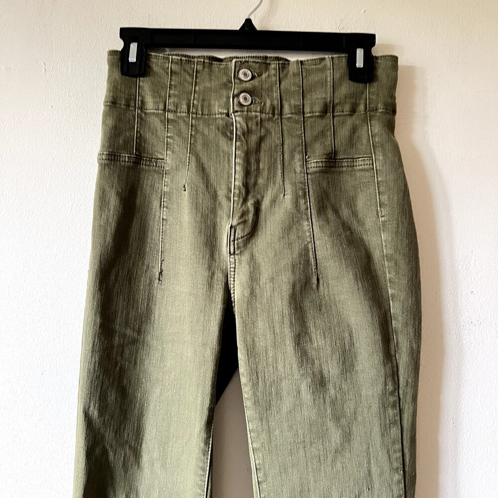 Free People We The Free Jayde Flare Jeans green Size 27 CLM - Picture 3 of 6